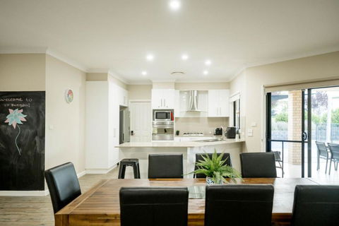 Bellevue Holiday House - South Australia Travel 2