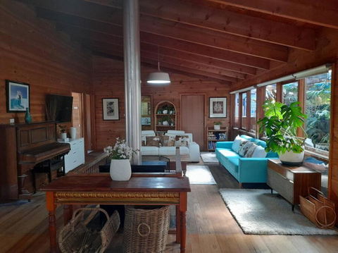 Bells Beach Family Retreat - South Australia Travel 0