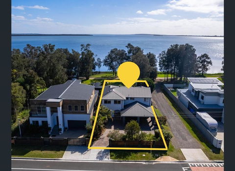 Berkeley Waterfront - Familys And Boaters Paradise - South Australia Travel 1