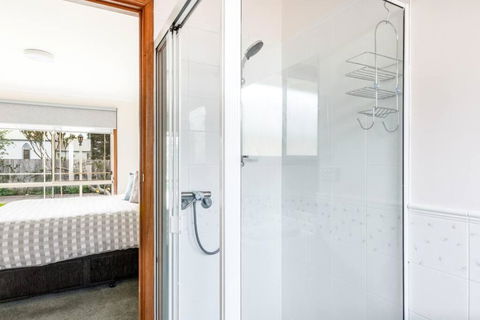 BEST Location! Sleep 7 Pet Friendly Spacious - South Australia Travel 1