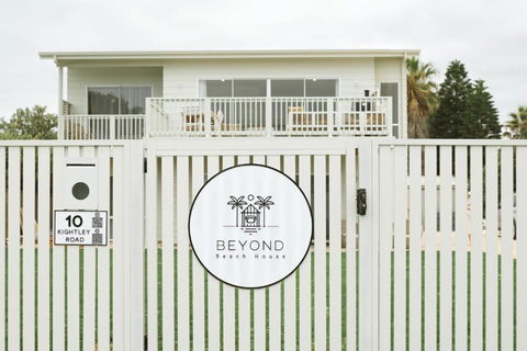 Beyond Beach House - South Australia Travel 1