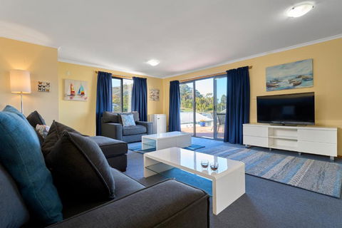 Bicheno Bliss - South Australia Travel 0