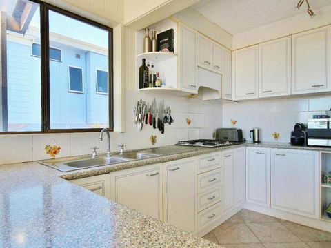 Bimbimbie At Hyams Beach - South Australia Travel 1