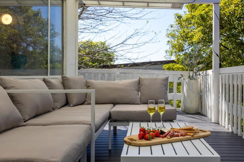 Blairgowrie Beach Days - Beach At End Of The Street! - South Australia Travel 0