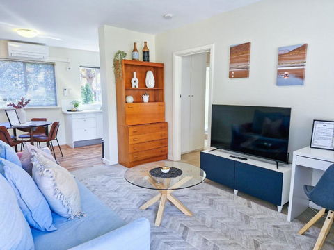 Crawley Cosy Urban Retreat Close To CBD UWA Free Park Netflix - South Australia Travel 2