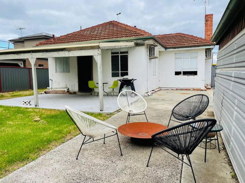 D123 Super Sun Shine Stay - South Australia Travel 0