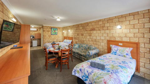 Darling River Motel - South Australia Travel 0