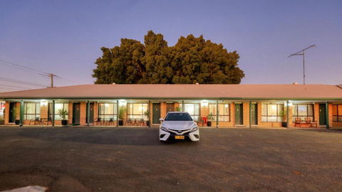 Darling River Motel - South Australia Travel 3