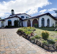 31 Rest Point Absolute Waterfront with Jetty - South Australia Travel