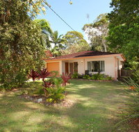 35 Santa Monica Avenue Coolum Beach Pet Friendly Linen Included - South Australia Travel