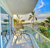 3br Broadbeach Lakefront Apartment - South Australia Travel