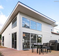 4 king or 8 single beds WiFi Netflix pet friendly - South Australia Travel