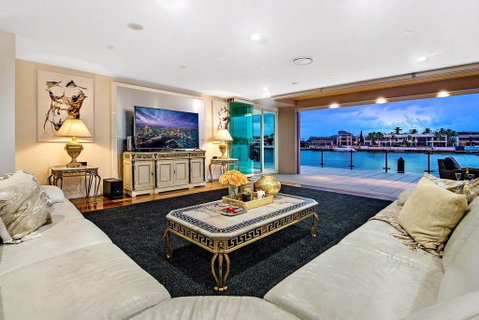 4.5 Million Dollar Surfers Paradise Dream Mansion - South Australia Travel 0