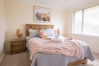 42 Rosemary Lane - Central Orange - Spacious Family Home - Quiet Lane