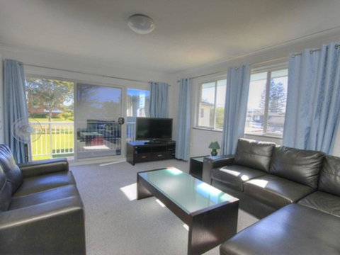 45A Wharf - Upstairs - South Australia Travel 3