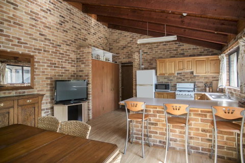 75 River Rd - Tabourie Hideaway - South Australia Travel 2