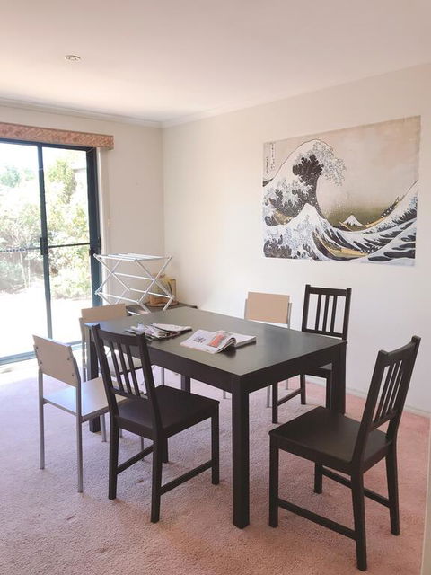 A Clean Private Room, Bruce - South Australia Travel 3