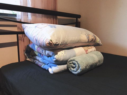 A Clean Private Room, Bruce - South Australia Travel 2