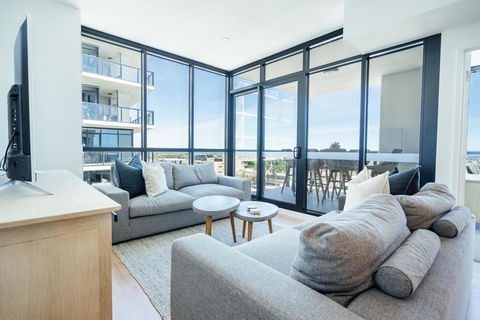 A Cut Above The West - Pool - Rooftop Bar - Gym - Wifi - South Australia Travel 1