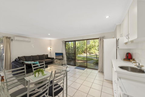 Aanuka Tropical Spa Bure - South Australia Travel 0
