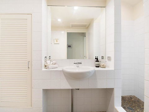 Above The Pass - South Australia Travel 1