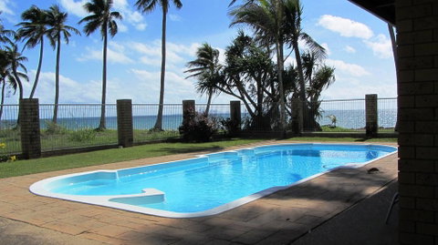 ABSOLUTE BEACH FRONT MACKAY - Comfort Resort Blue Pacific - South Australia Travel 1