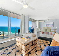 Absolute Beachfront in the heart of Surfers Paradi - South Australia Travel