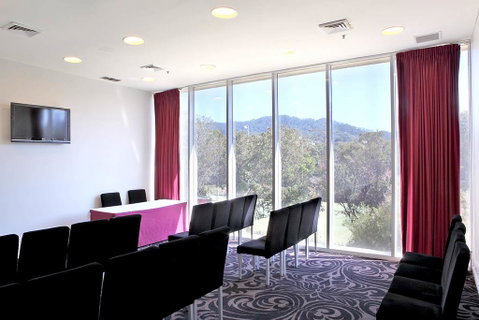Absolute Beachfront Opal Cove Resort - South Australia Travel 3