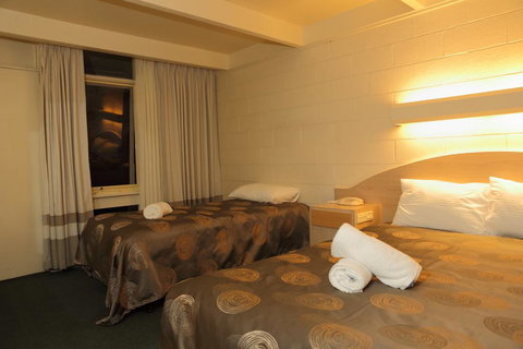 Absolute Lakes Entrance Motel - South Australia Travel 1