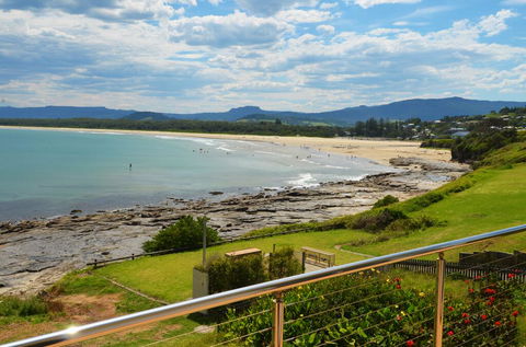 Absolute Waterfront - South Australia Travel 1