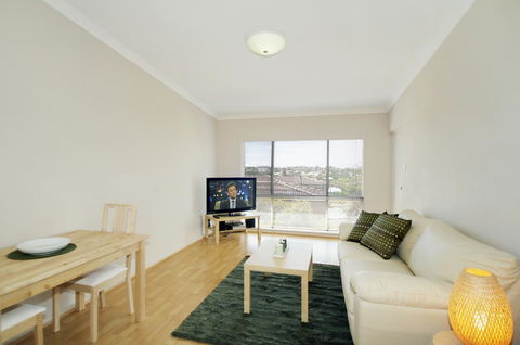 Acacia Holiday & Business Stay - South Australia Travel 0