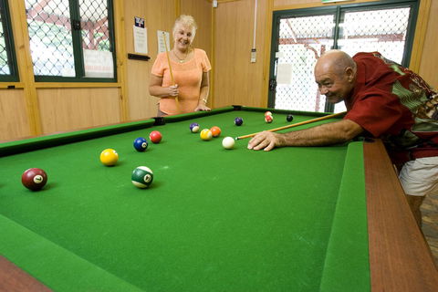 Acclaim Kingsway Tourist Park - South Australia Travel 1