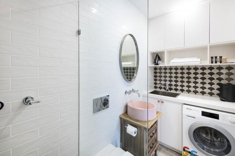 Accommodate Canberra - Warehouse - South Australia Travel 1