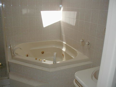 Accommodation Sydney North - Forestville 4 Bedroom 2 Bathroom House - South Australia Travel 3