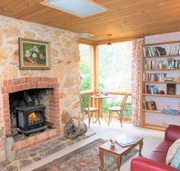 Adelaide Hills 'Camellia Cottage' - WiFi