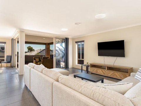 Echidna Hollow - South Australia Travel 0