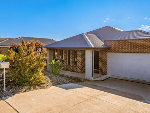 Echidna Hollow - South Australia Travel 3