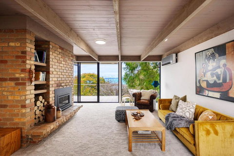 Echo Beach In Somers - South Australia Travel 0