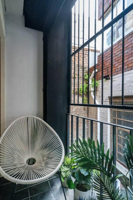 Eclectic Rushcutters Gem - Foosteps To The Harbour - South Australia Travel 4