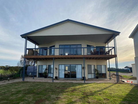 Edithburgh Sea Views - South Australia Travel 0