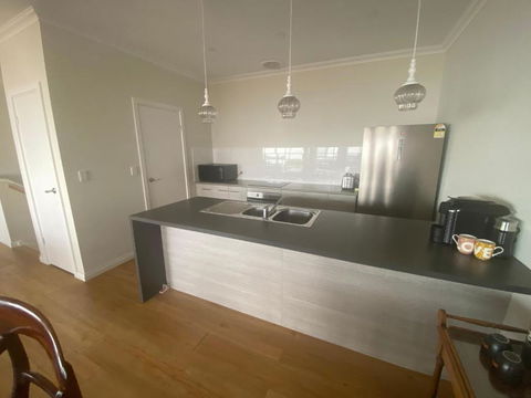 Edithburgh Sea Views - South Australia Travel 1