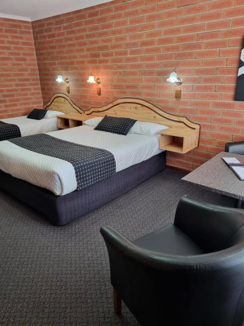 Edithburgh Seaside Motel - South Australia Travel 1