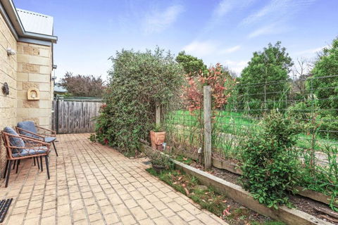 Edwards - South Australia Travel 0