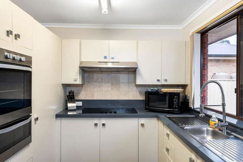 Erowal Bay Retreat Alfresco Dining Serenity - South Australia Travel 2