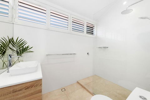 Elegant Family Retreat, Little Cove - South Australia Travel 2