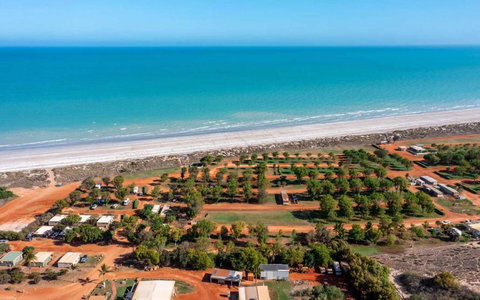 Eighty Mile Beach Caravan Park - South Australia Travel 4