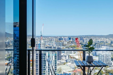Elegant And Cozy Top Floor 1BD Apartment At South Bank - South Australia Travel 2