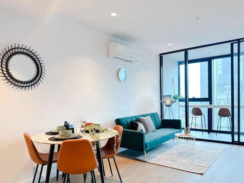 Elegant High Rise 2 Bed Apt Near Melb CBD RMIT - South Australia Travel 4