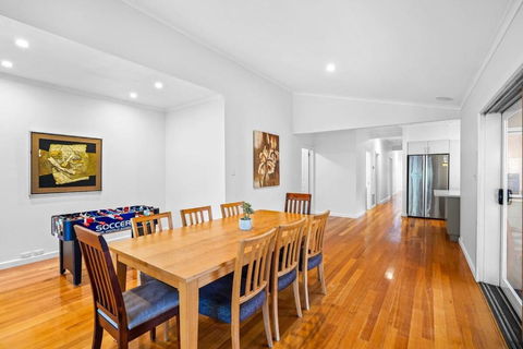 Elegant Luxury - Family Entertainer In Ringwood - South Australia Travel 3