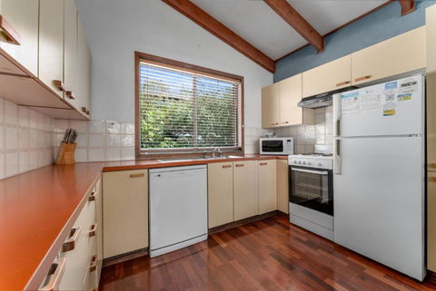 Eliza Lee 3 - 3BR Apartment L Air-Con L WiFi L Double Garage - South Australia Travel 2